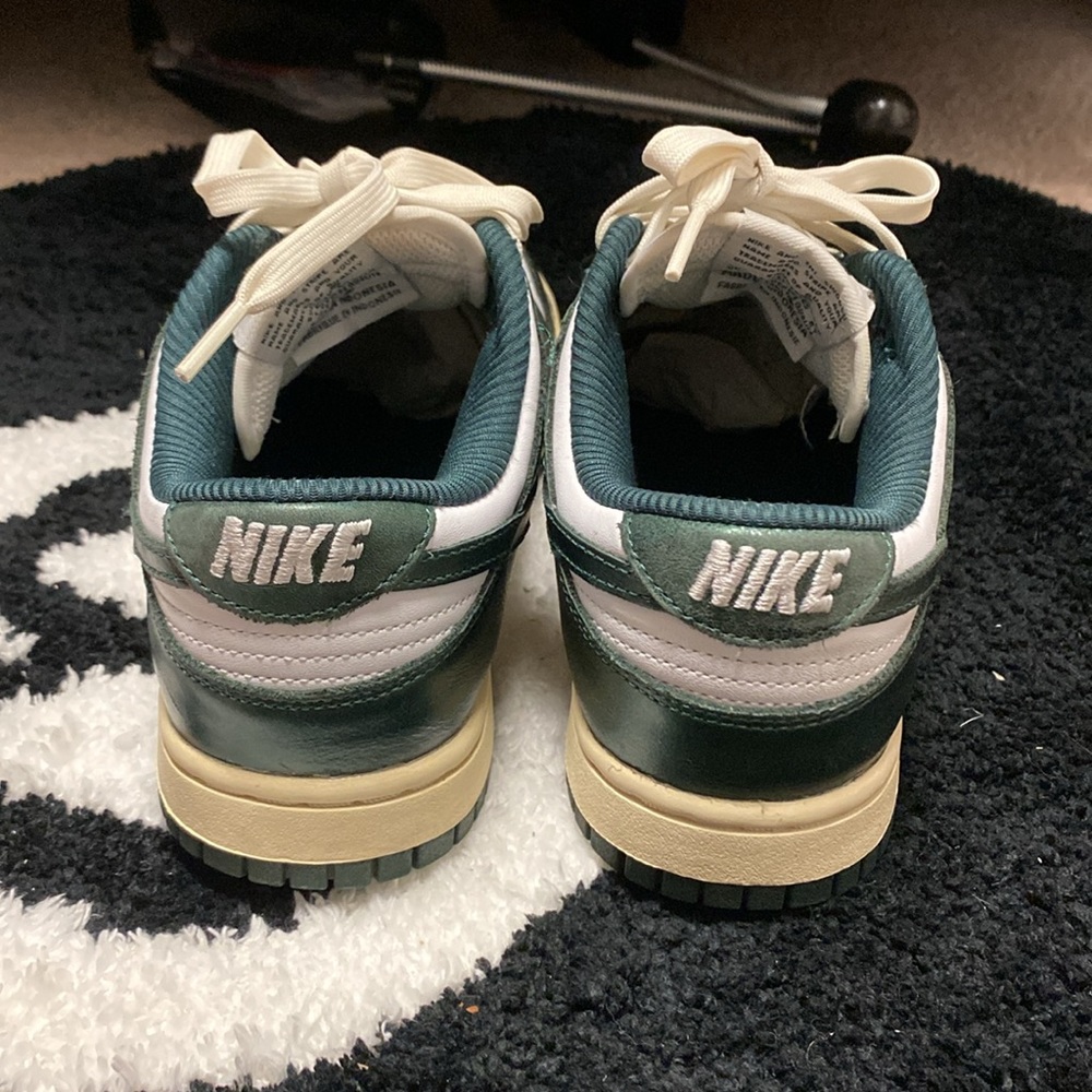 Nike Womens Dunk Low “Vintage Green” W7 - Picture 3 of 6